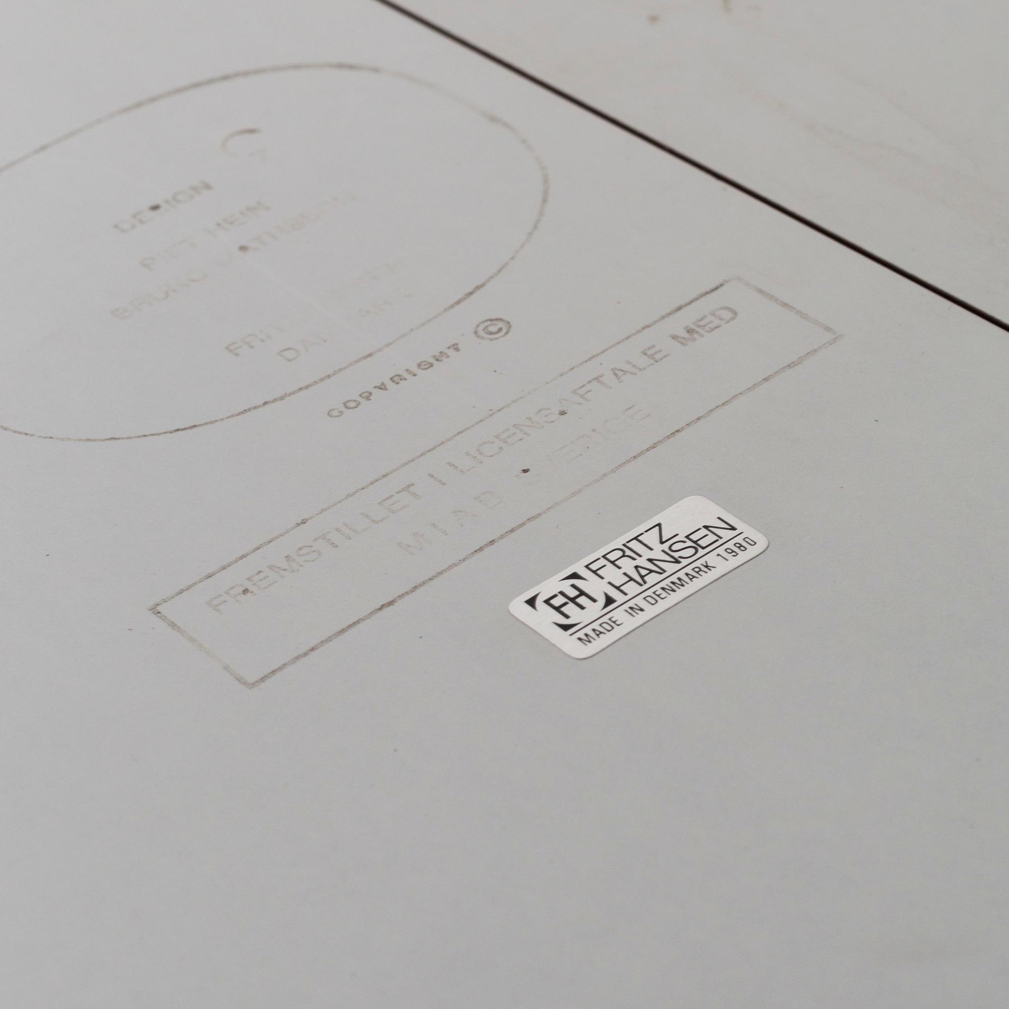 BRUNO MATHSSON & PIET HEIN, matbord, "Superellips" för Fritz Hansen med iläggskivor.