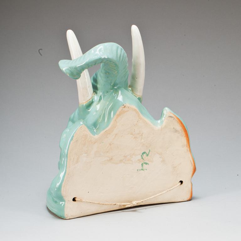 VÄGGKONSOL, keramik. 1900-tal.