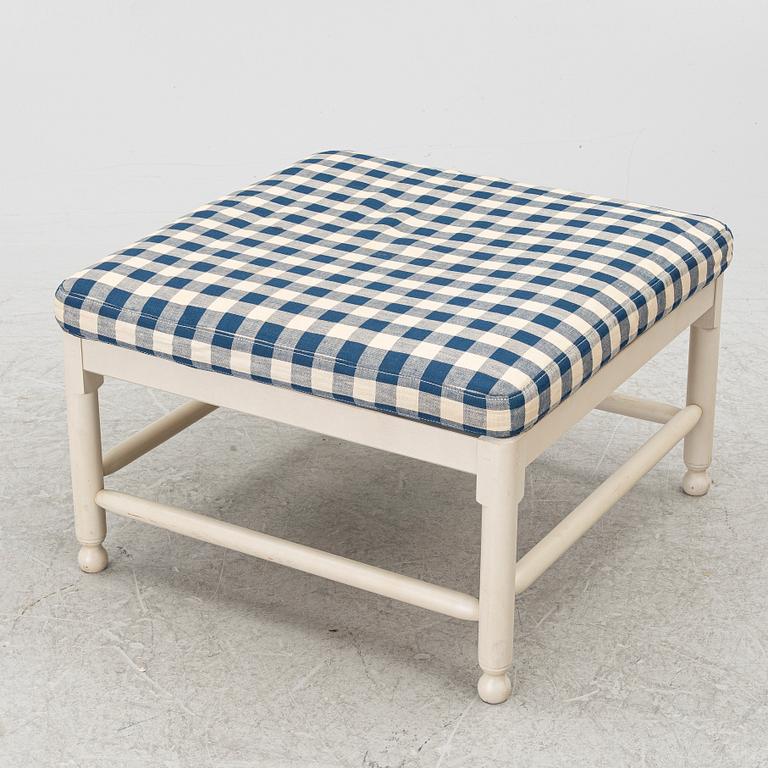 Fotpall, "Medevi Brunn", ur IKEAs 1700-talsserie, 1990-tal.