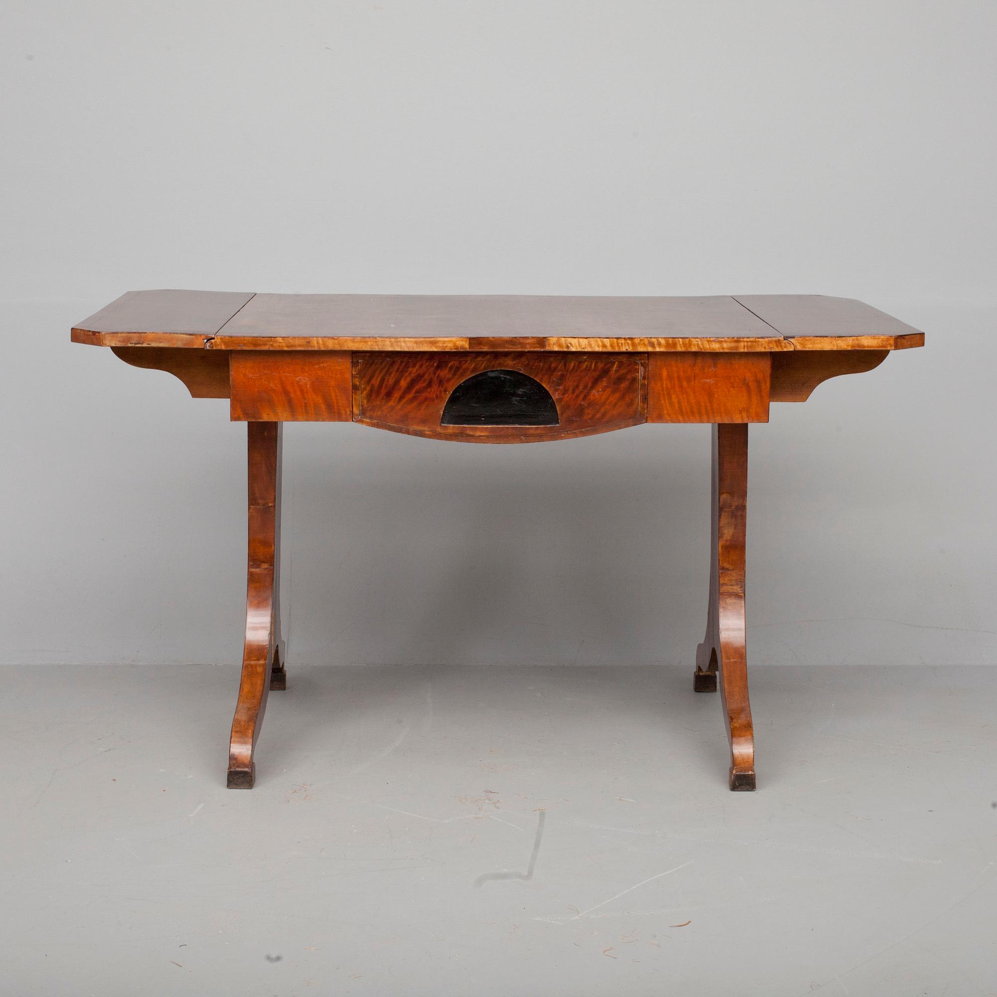 KLAFFBORD, empire, 1800-tal.