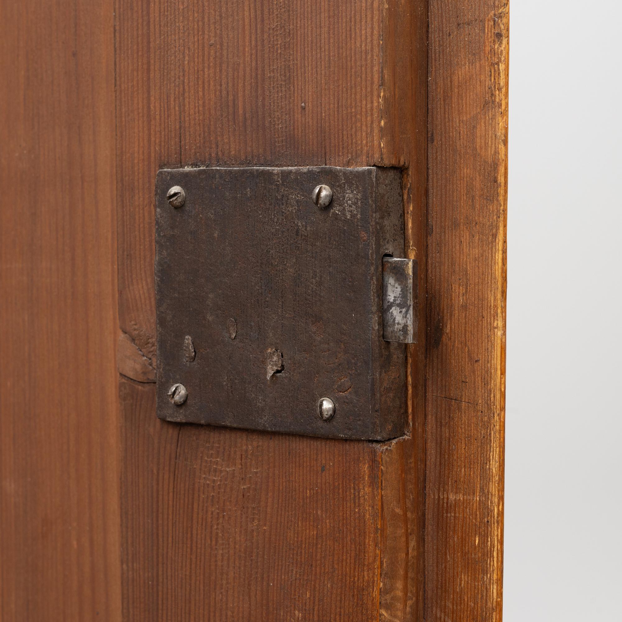 A writing cabinet, 18th/19th century.