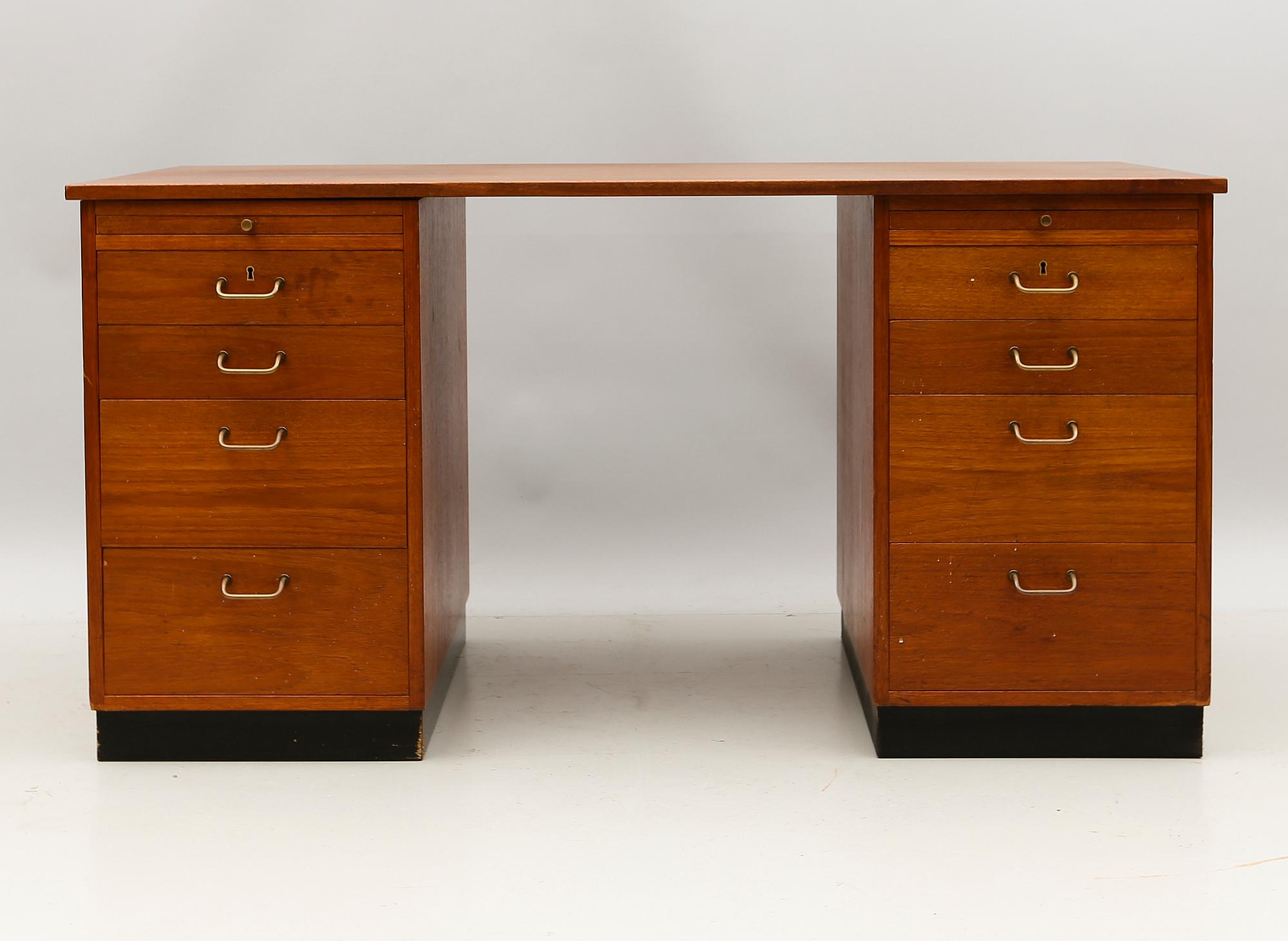 HURTSSKRIVBORD, 1900-talets andra hälft.