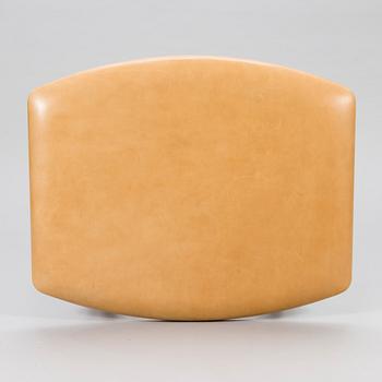 EERO SAARINEN, a 'Grasshopper' armchar and ottoman manufactured under licens by Tetrimäki Finland.