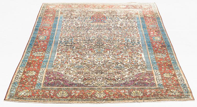 A rug, antique, silk Kashan, possible Motachem, ca 208-213,5 x 129,5-132 cm.