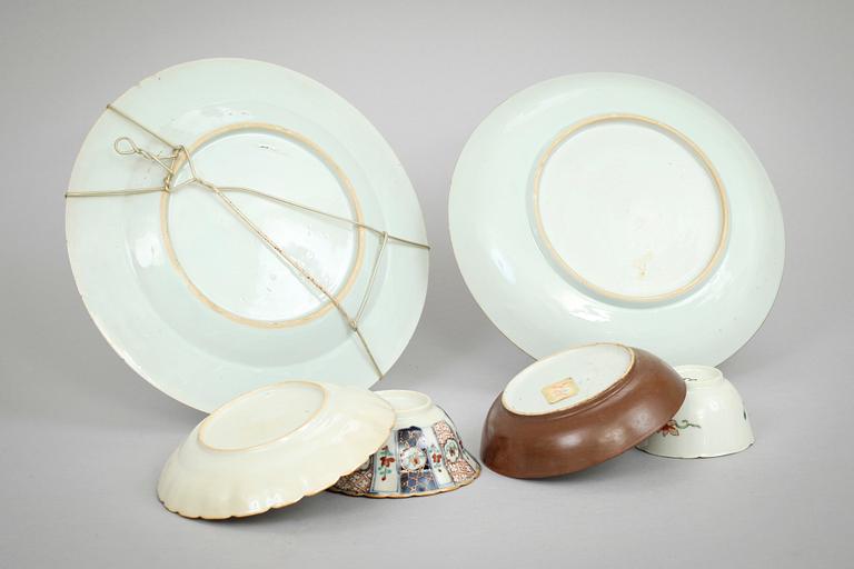 FAT samt KOPP med FAT, 5 delar, porslin, Kina, 1700-tal.