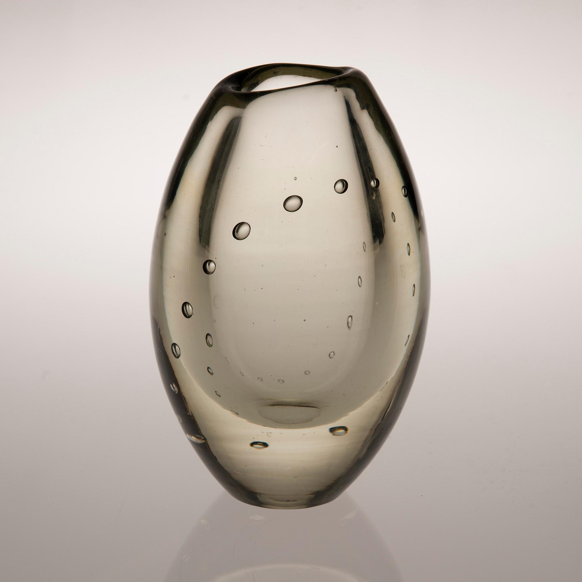 VAS, glas, "Pärlbandet", signerad, 1940-talets slut.