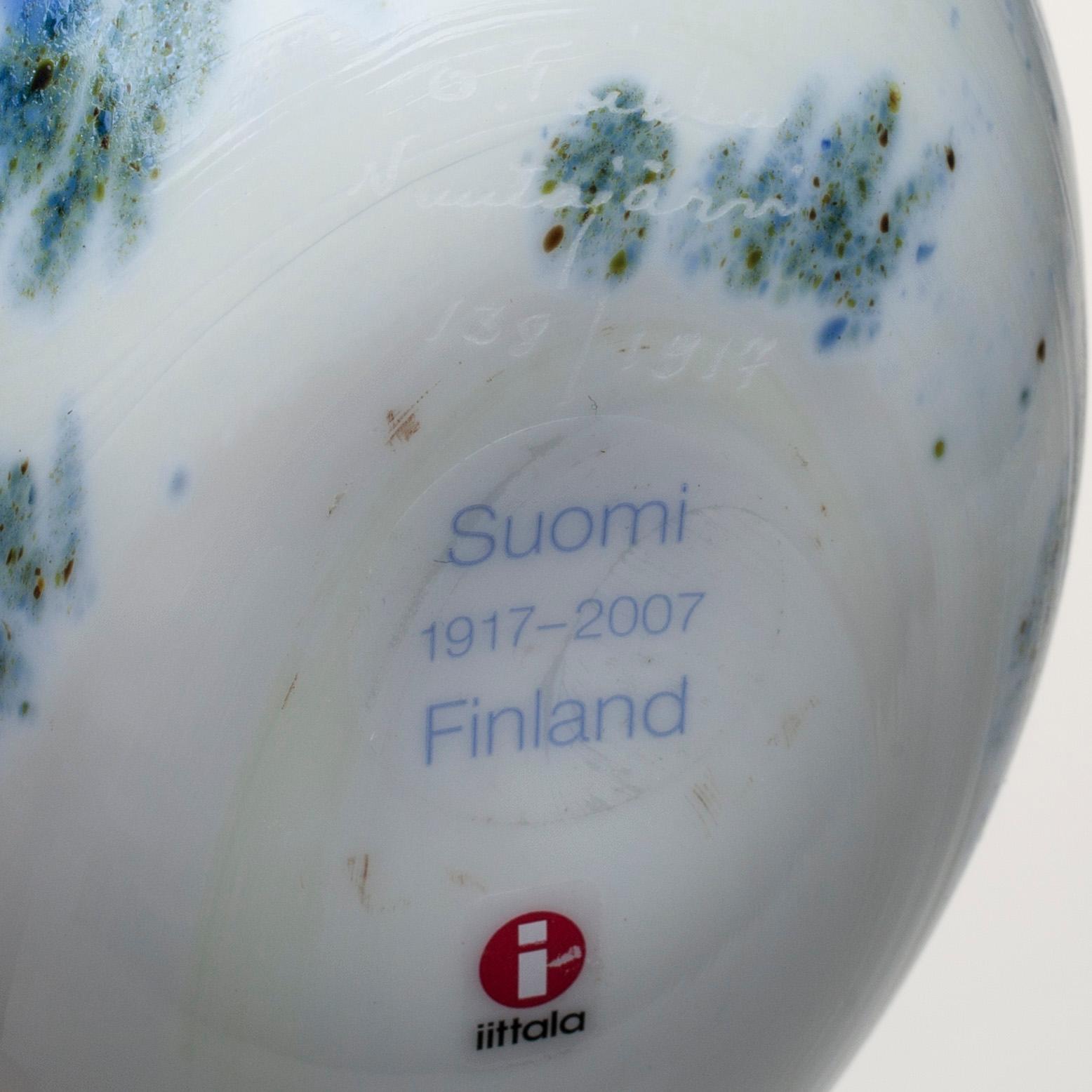FIGURIN, glas, signerad O. Toikka, Nuutajärvi.