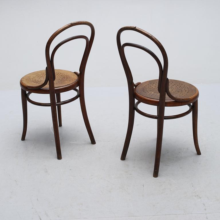 STOLAR, ett par, Thonet, 1900-talets första hälft.