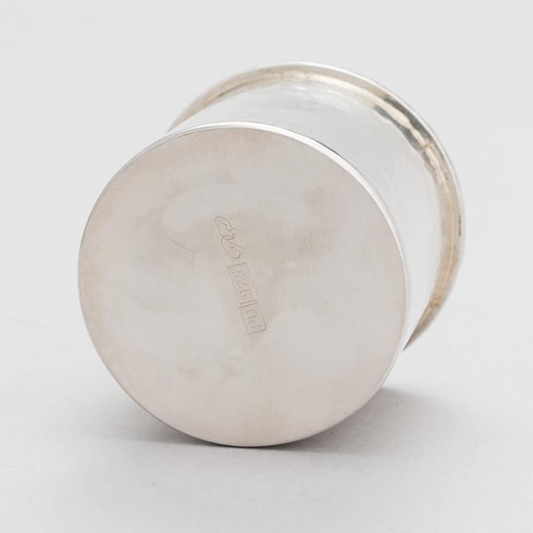 Pekka Piekäinen, Burk, sterlingsilver. Platinoro, Åbo.