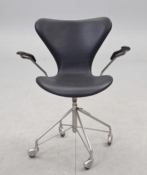 SKRIVBORDSSTOL, "Sjuan", Arne Jacobsen, Fritz Hansen.