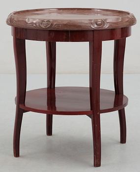 BORD MED KALKSTENSSKIVA, Josef Schmid, Öland, 1900-talets andra hälft resp 1900-talets början. Ej sign.