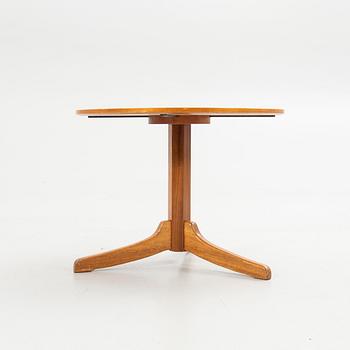 Josef Frank, Coffee table, model 560, Svenskt Tenn, 1940s.