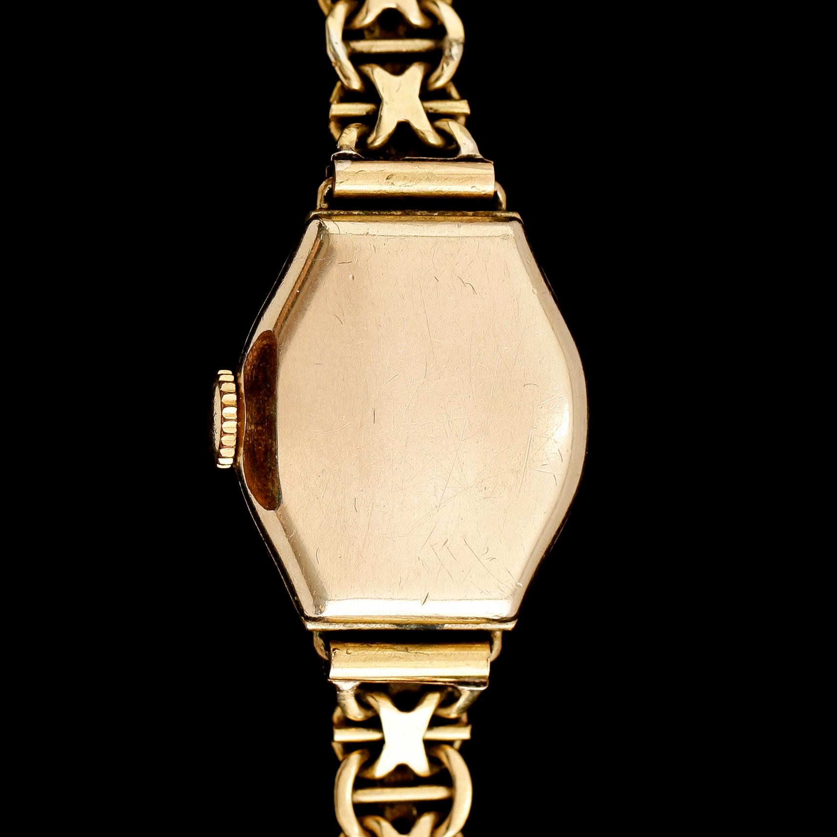 DAMARMBANDSUR, 18 k guld, Omega, 1970. Total vikt inkl ur 23 g.