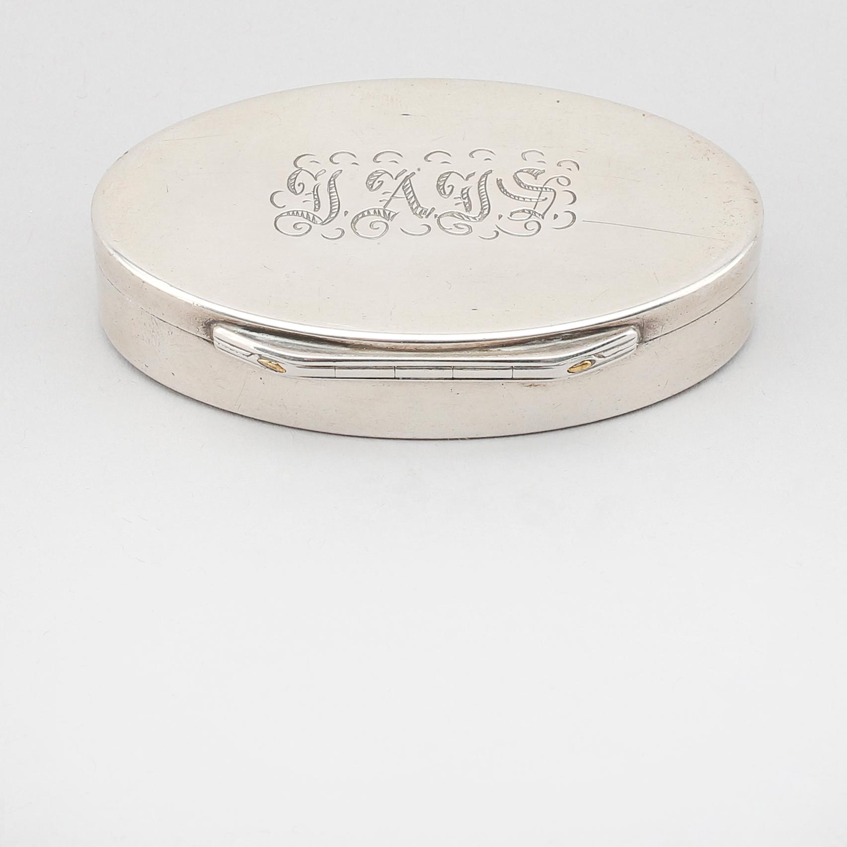 DOSA, silver, Georg Henrik Åkerberg, Växjö 1827. Vikt ca 44 gram.