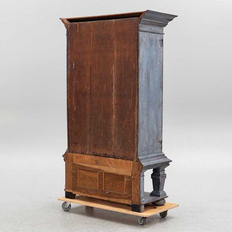 A cabinet, 18th Century.