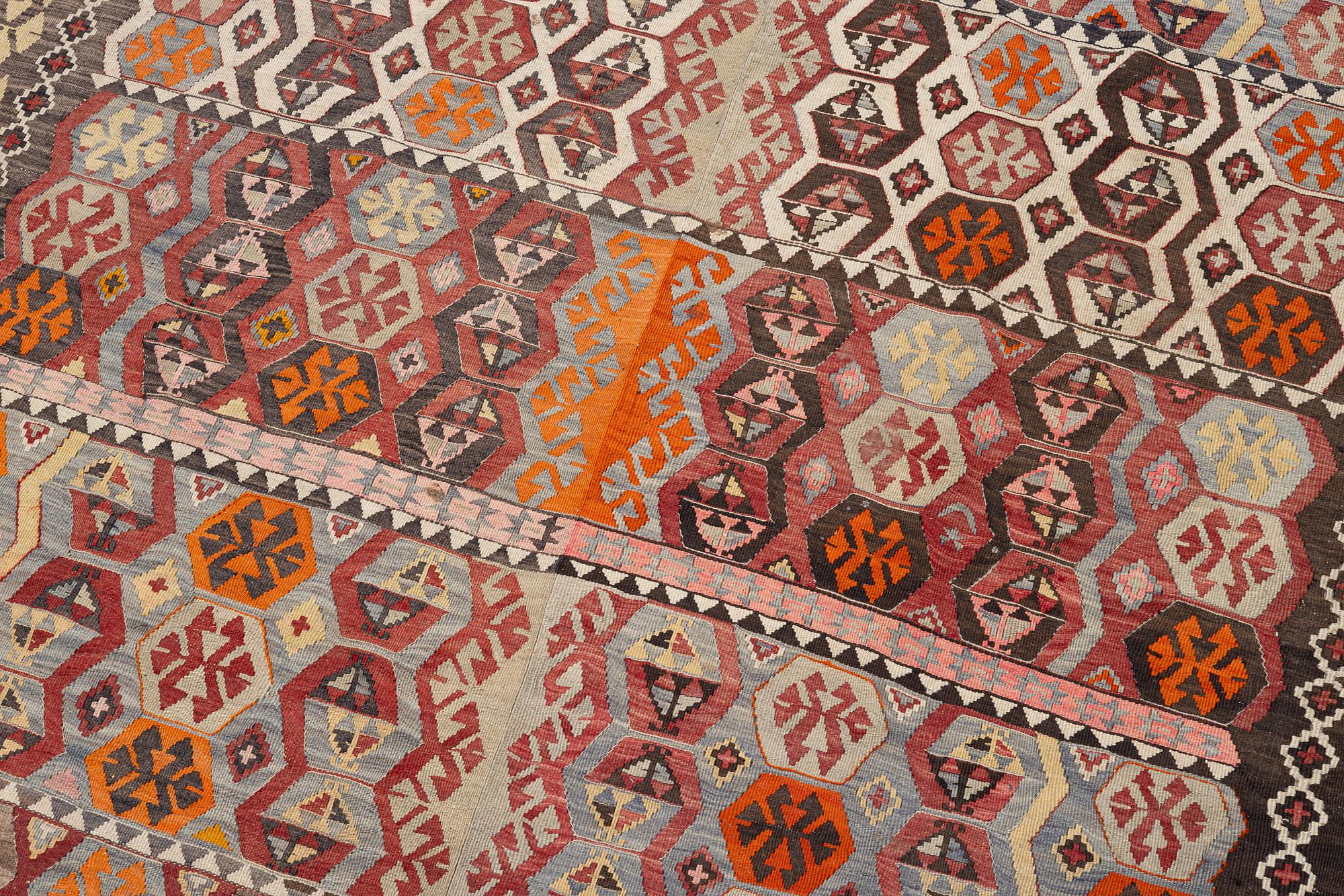 Rug, Kelim, approx. 305 x 195-200 cm.