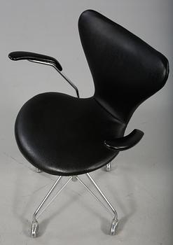 KONTORSSTOL, "Sjuan", Arne Jacobsen, Fritz Hansen, Danmark 1963, märkt 0963.