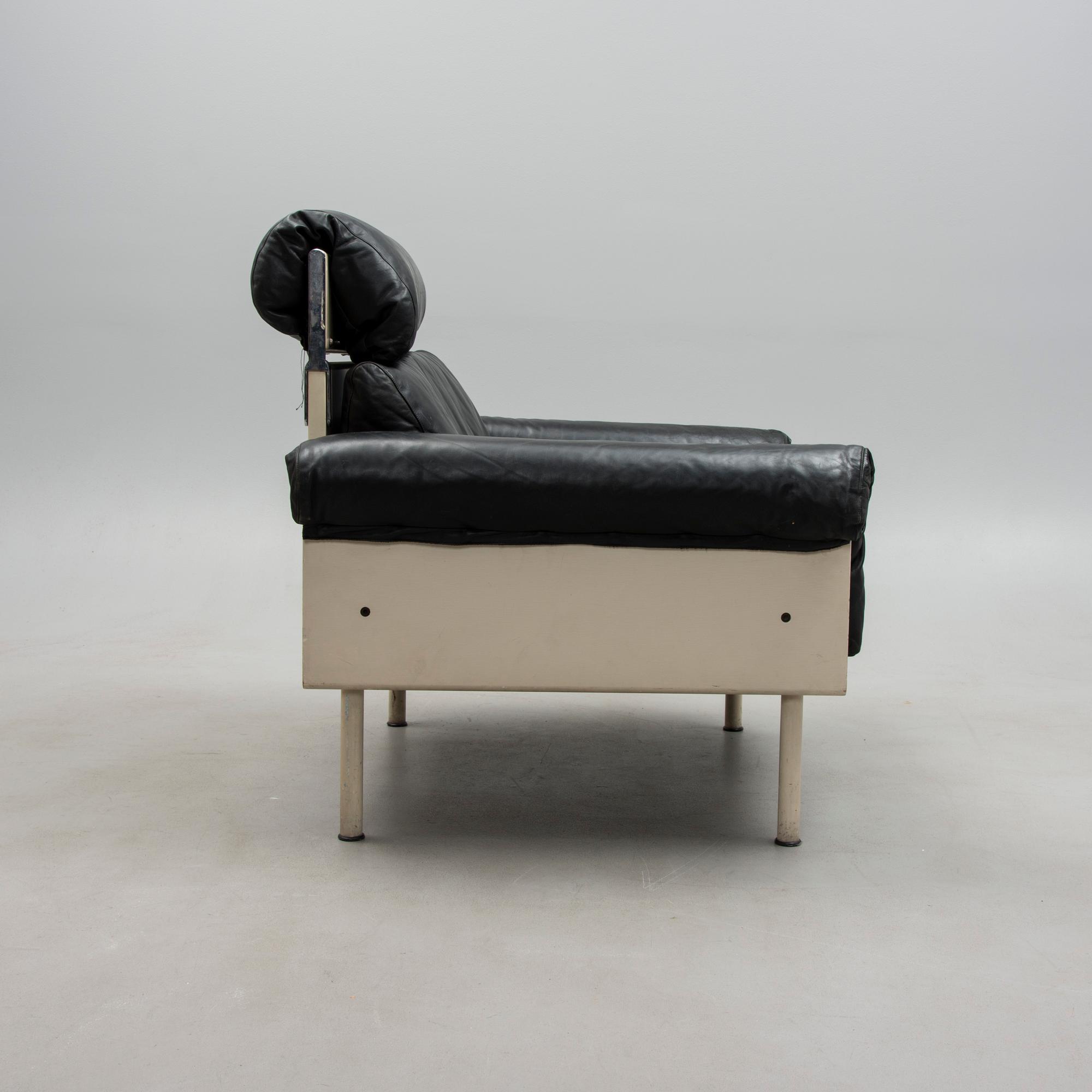 YRJÖ KUKKAPURO, FÅTÖLJ, "Ateljee"-serien, Haimi, 1960-tal, Finland.