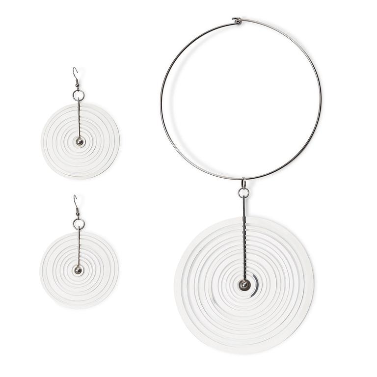 A Tapio Wirkkala sterling set with a necklace and earrings 'Silver Moon', Nils Westerback, Finland 1971 & 74.