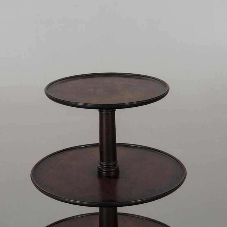 DUMBWAITER England 1800-talets andra hälft.