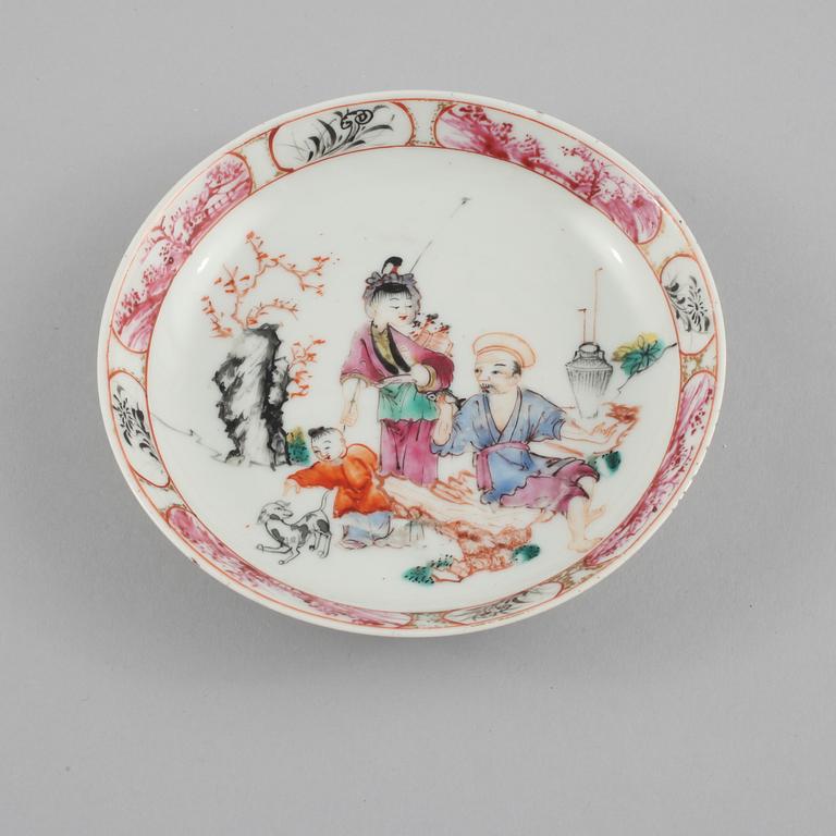 SKÅLFAT, porslin, Kina, 1900-tal.