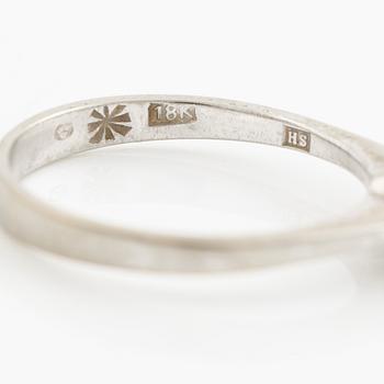 Ring, 18K vitguld med briljantslipad diamant.