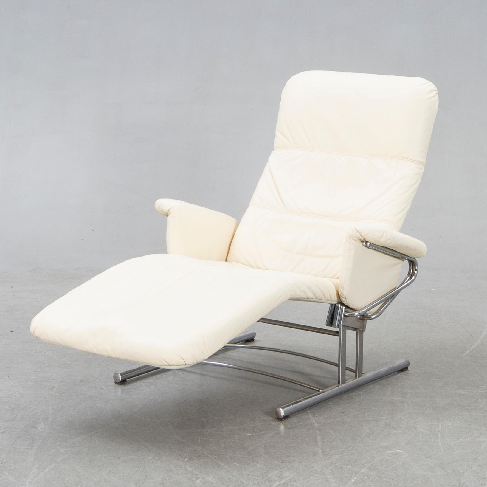 Kenneth Bergenblad, a 1980s Eagle easy chair for DUX.