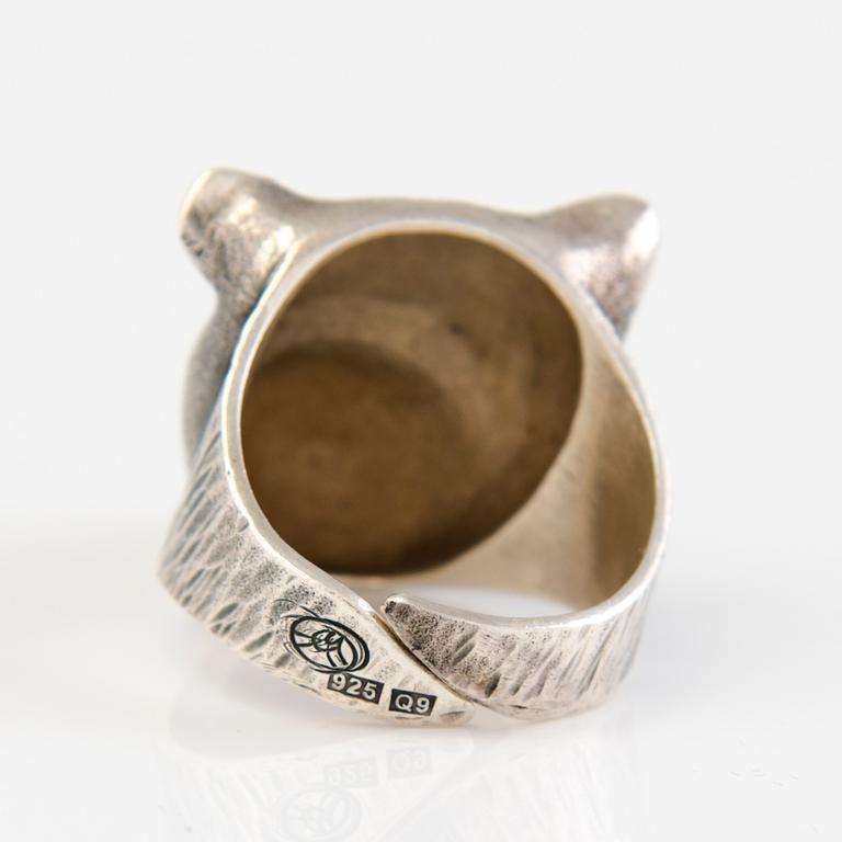 An Eila Minkkinen silver ring "Bear", Finland 2017.