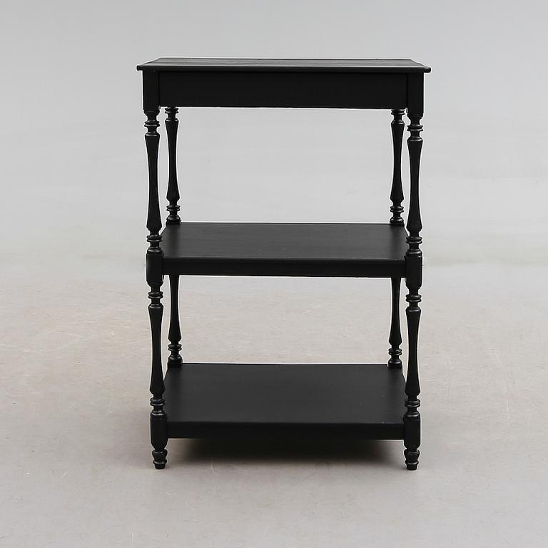 ETAGERE, 1800-talets andra hälft.