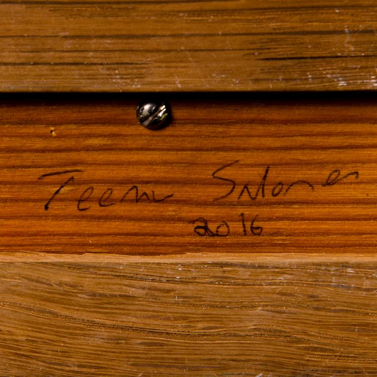 TEEMU SALONEN, veistos/pöytävalaisin, "Jake", signeerattu Teemu Salonen 2016.