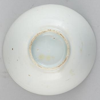 A blue and whtie bowl and dish, Ming dynasty, 16th Century.