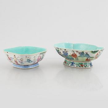 Two Chinese family rose porcelain bowls, Qing dynasty, 19th century.