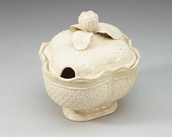 A Swedish creamware sauce bowl with cover, 18th Century.