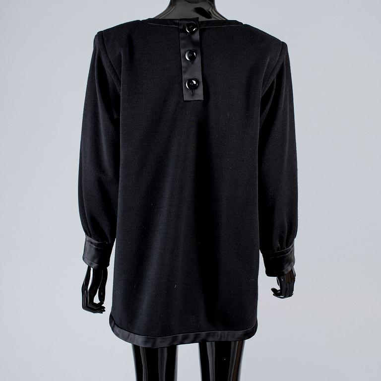 TUNIKA, Yves Saint Laurent.