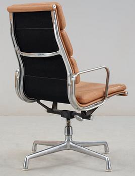 CHARLES & RAY EAMES, skrivbordsstol, "Soft pad chair", modell EA 219, Herman Miller, USA.