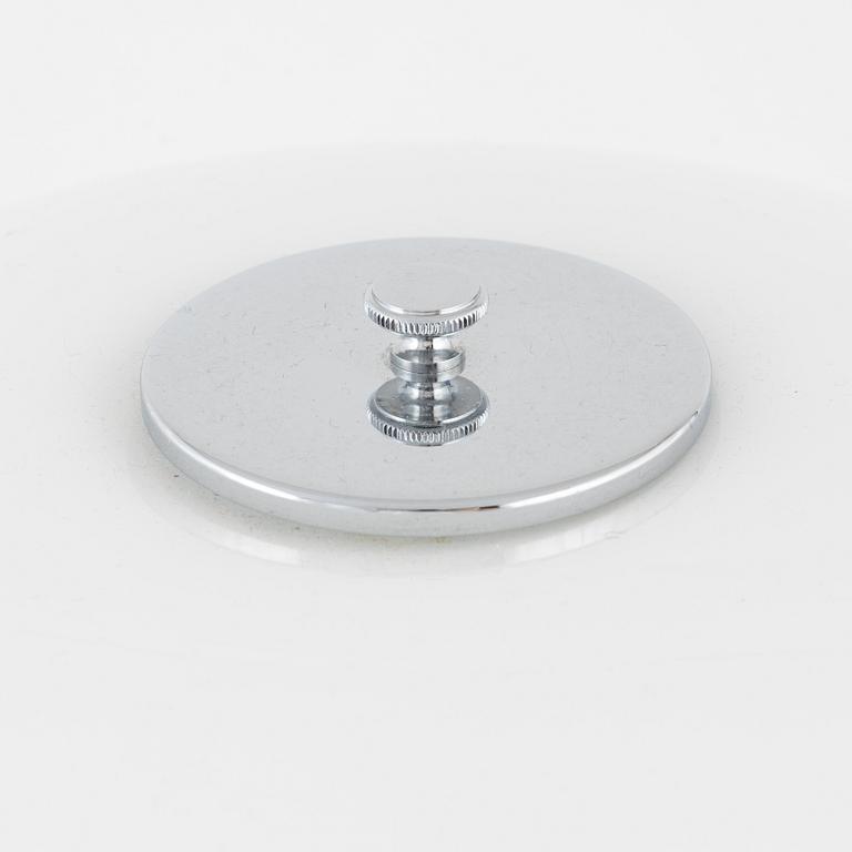 Poul Henningsen, bordslampa, "PH 3/2", Louis Poulsen, Danmark.