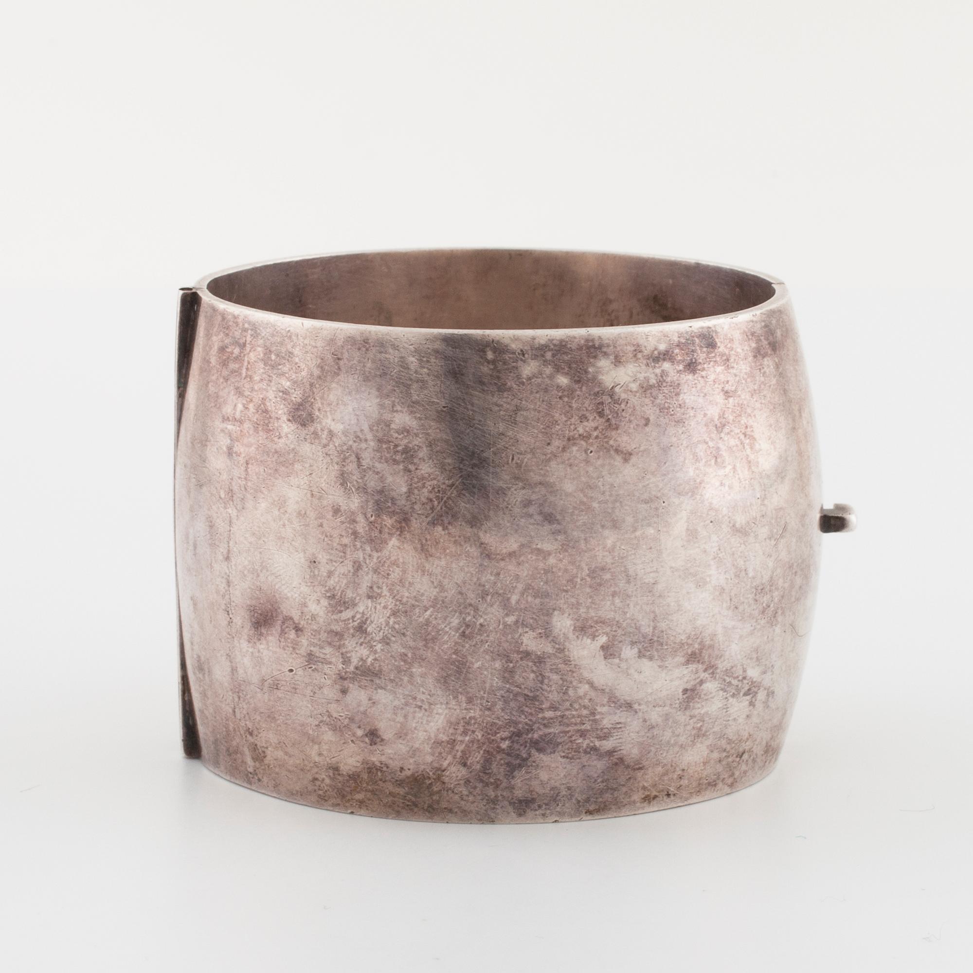BERTIL W LINDSTRÖM, Malmö, 1968, a bangle.
