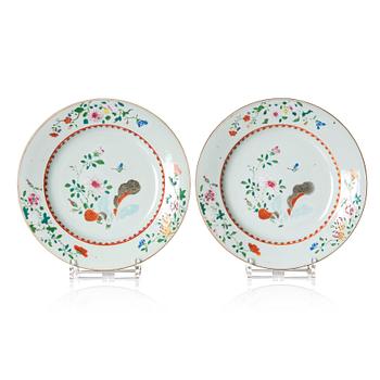 1086. A pair of famille rose dishes, Qing dynasty, Qianlong  (1736-95).