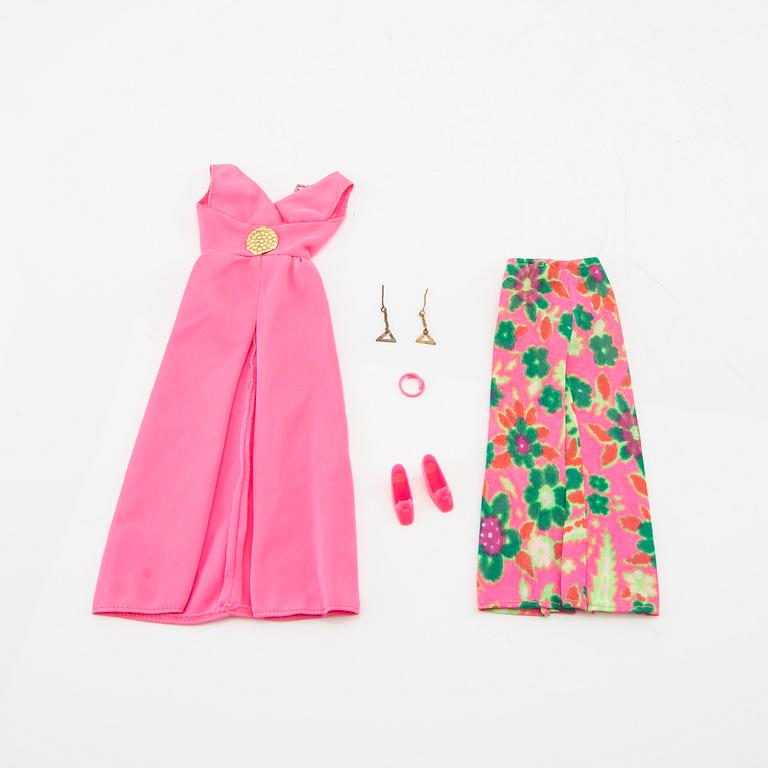 Barbie clothes, 2 sets. Mod "Evening In", Mattel 1971-72 and Mod "Blue Royalty" Mattel 1970.