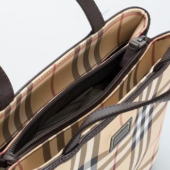 VÄSKA, Burberry.