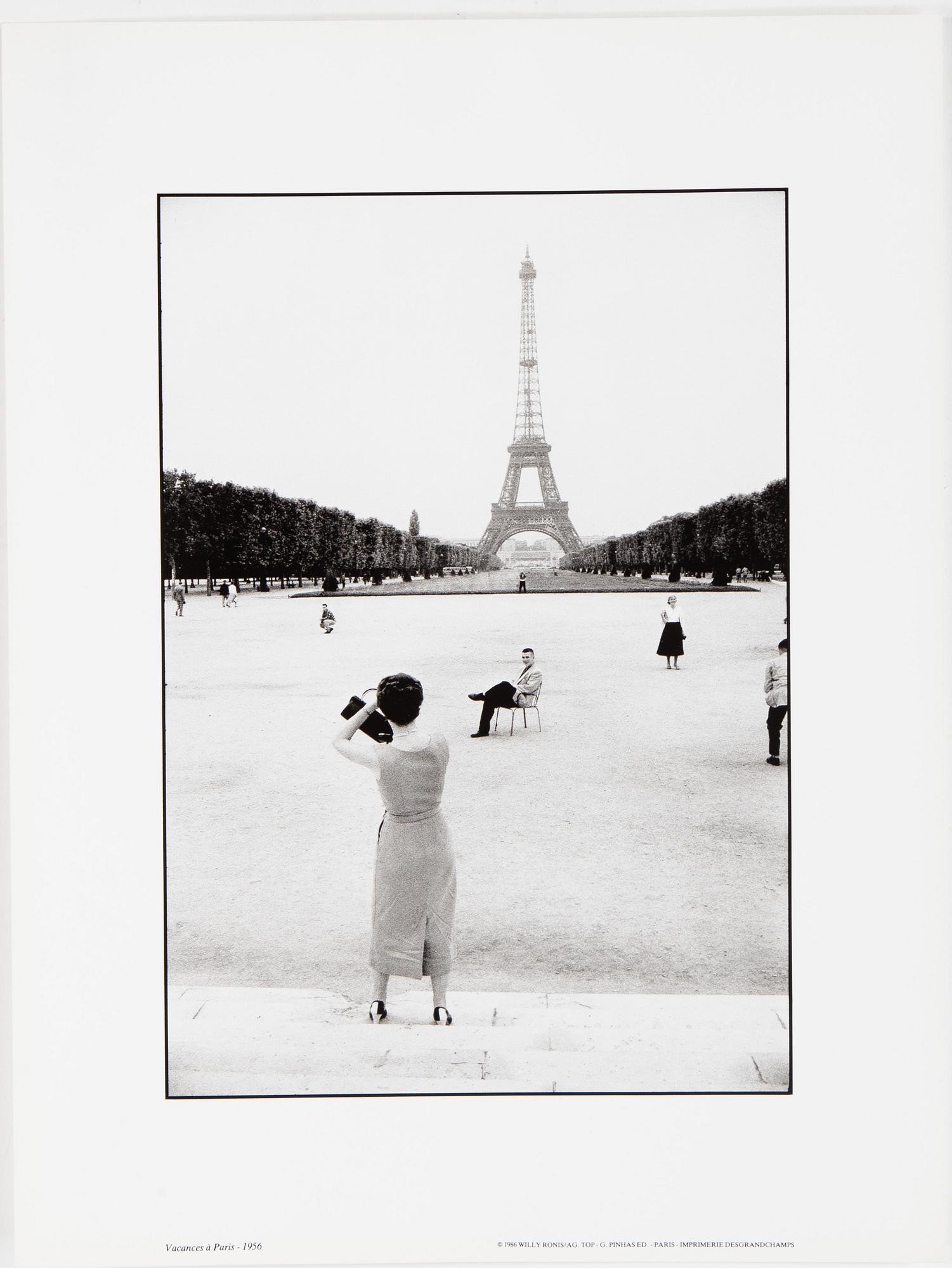 WILLY RONIS, Portfolio with 12 photographs reproduced in black and white on thick paper.  Published in 1986.