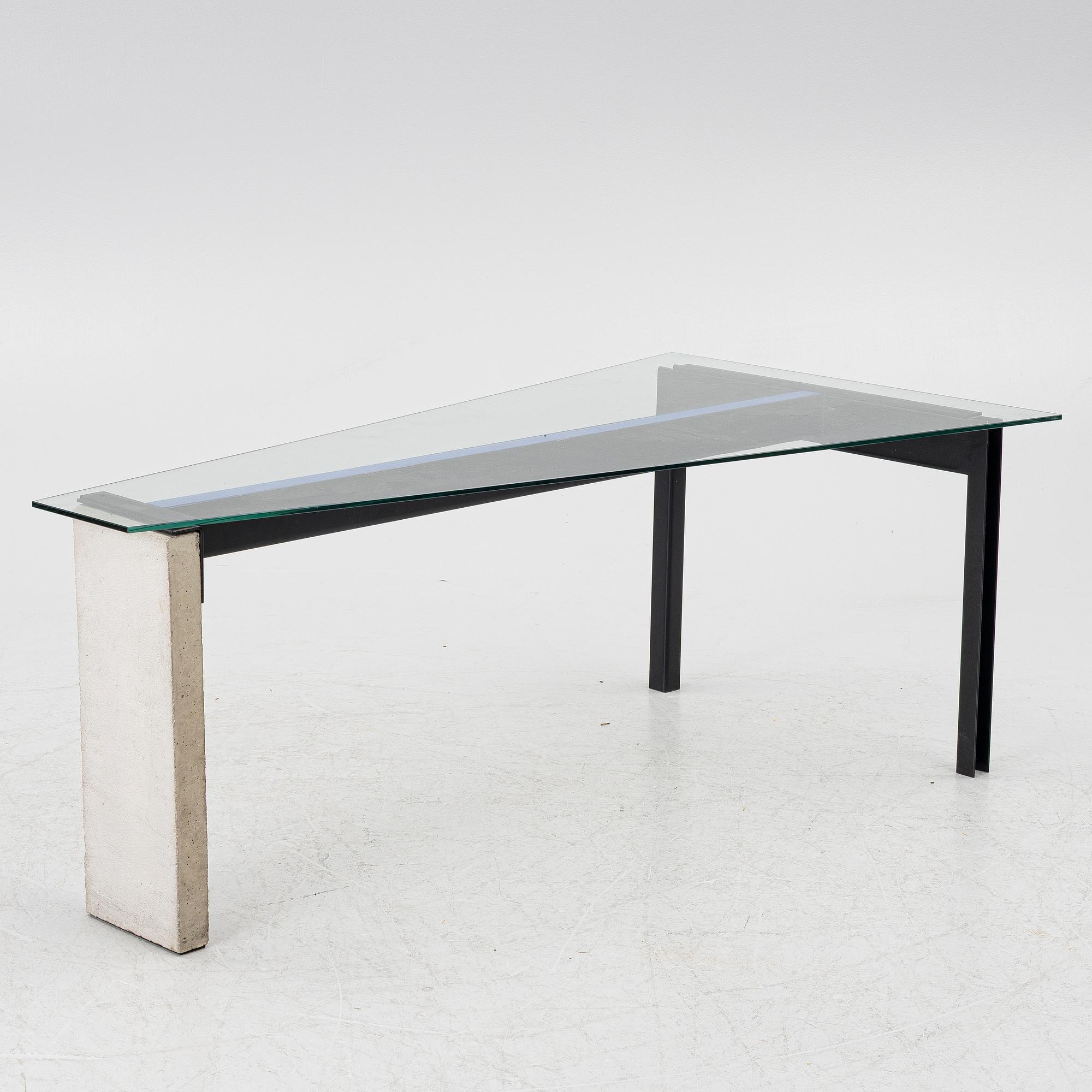 Jonas Bohlin, Coffee table, "Concrete", Källemo, Värnamo.