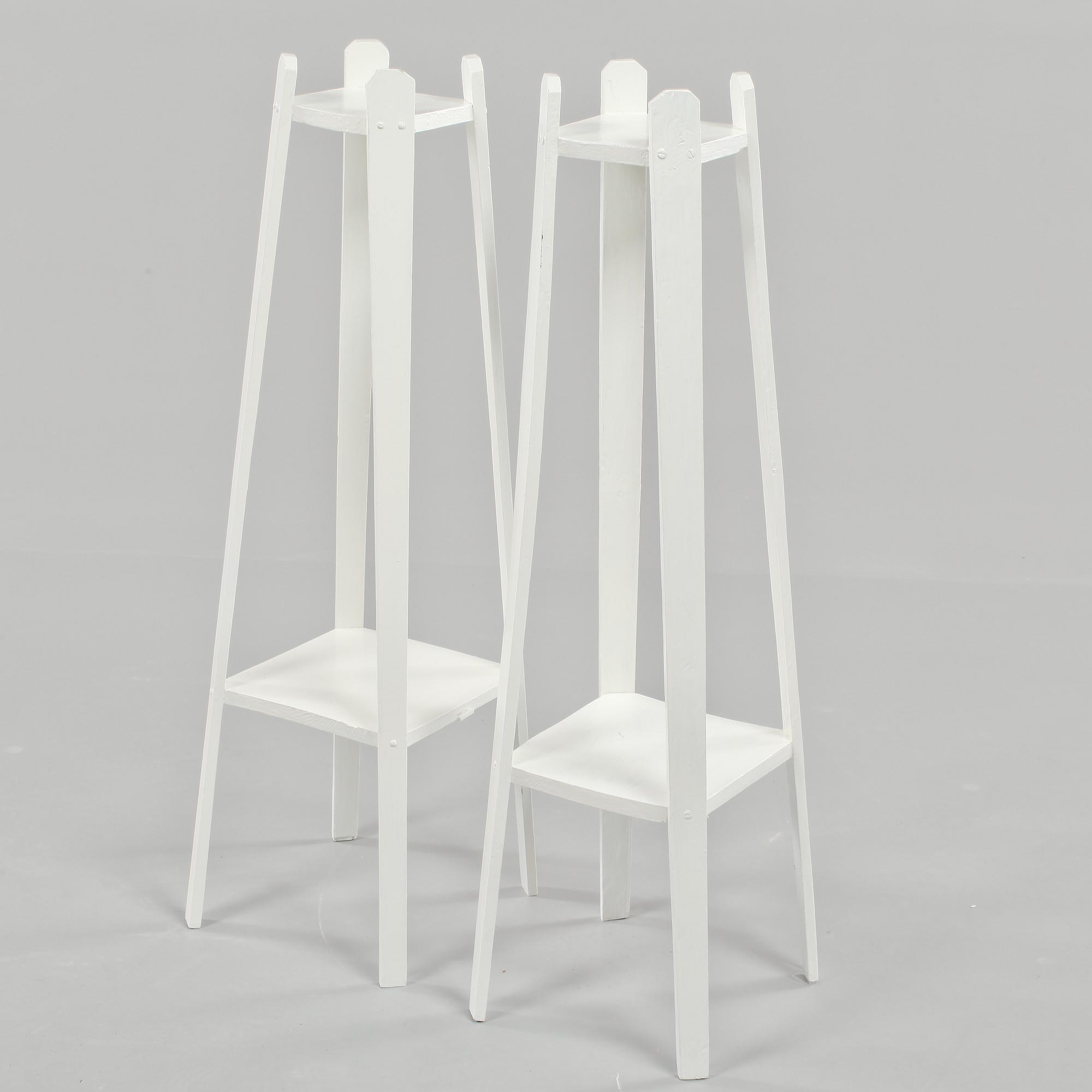 PIEDESTALER, ett par, tidigt 1900-tal.