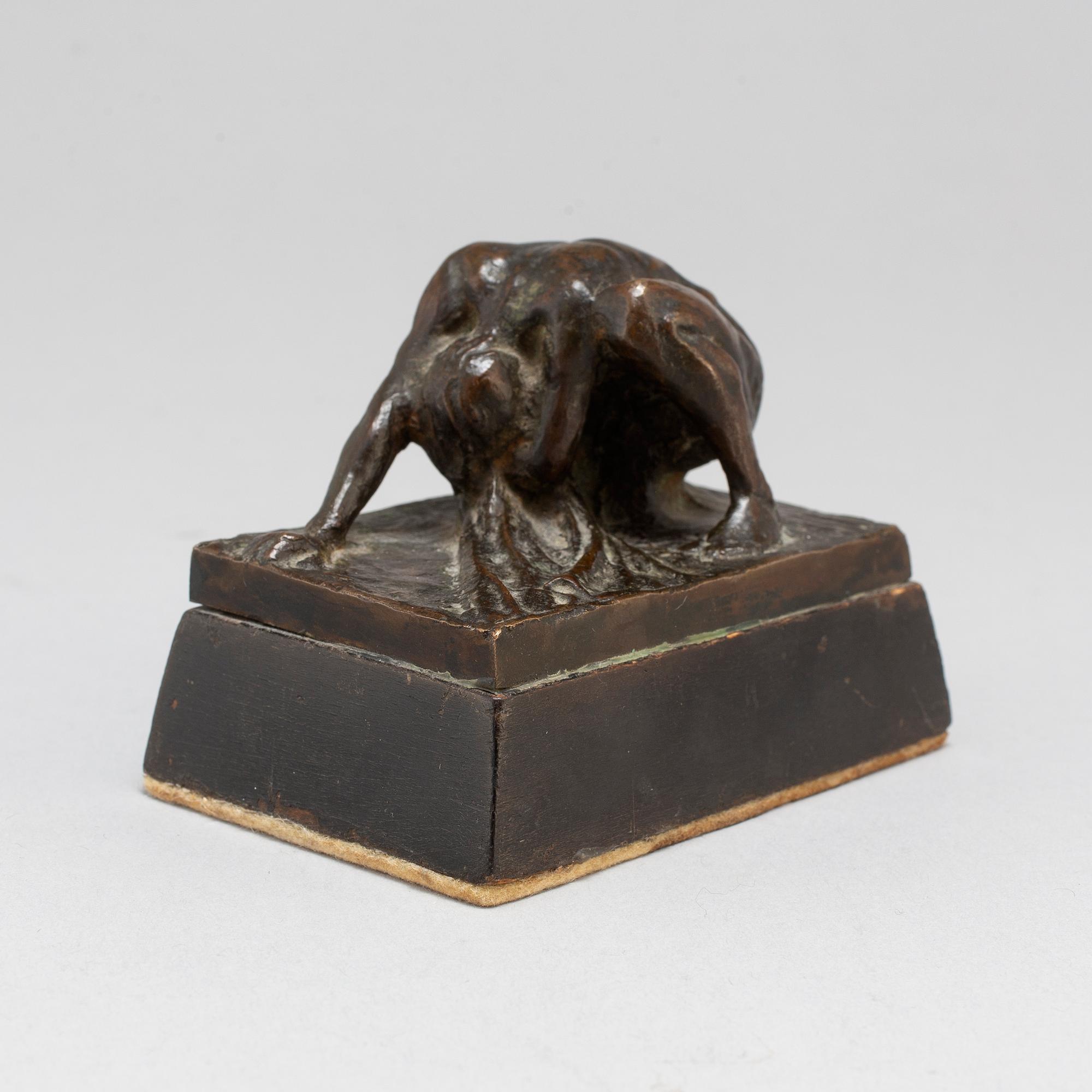 IVAR JOHNSSON, Sculpture. Bronze, unsigned. Height 4.5 cm, length 9 cm.