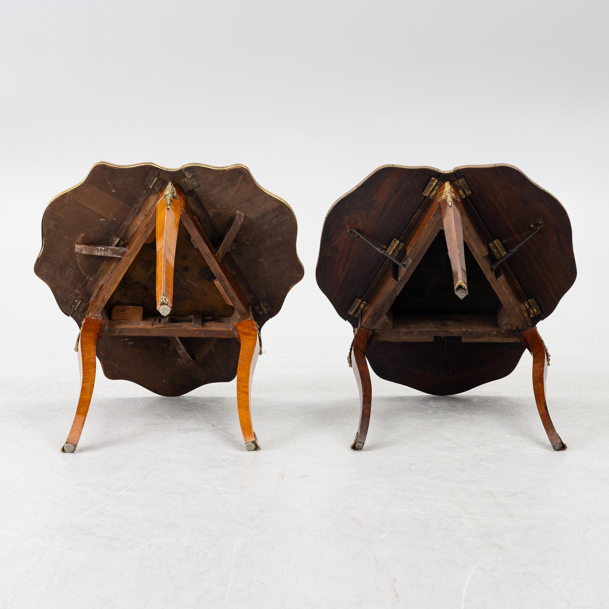 Two matched dropleaf tables, Louis XV style from around the year 1900.