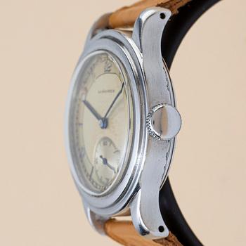 Longines, "Tre-Tacche", "Sector Dial", "Suiza signed", "Step case", ca 1943.