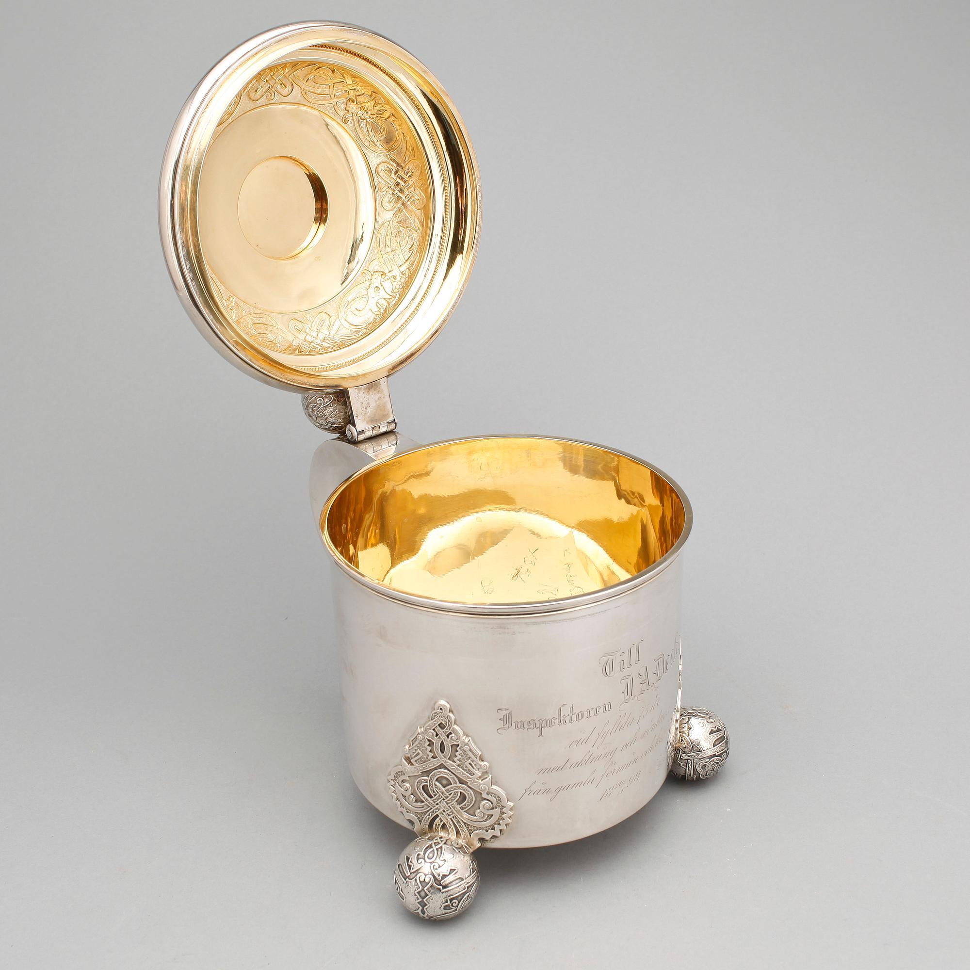 DRYCKESKANNA, silver, K Anderson, Stockholm 1897. Vikt ca 1354 gram.