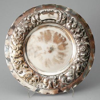 PRESENTERFAT, silver, CG HALLBERG, 1948, 897 gram.