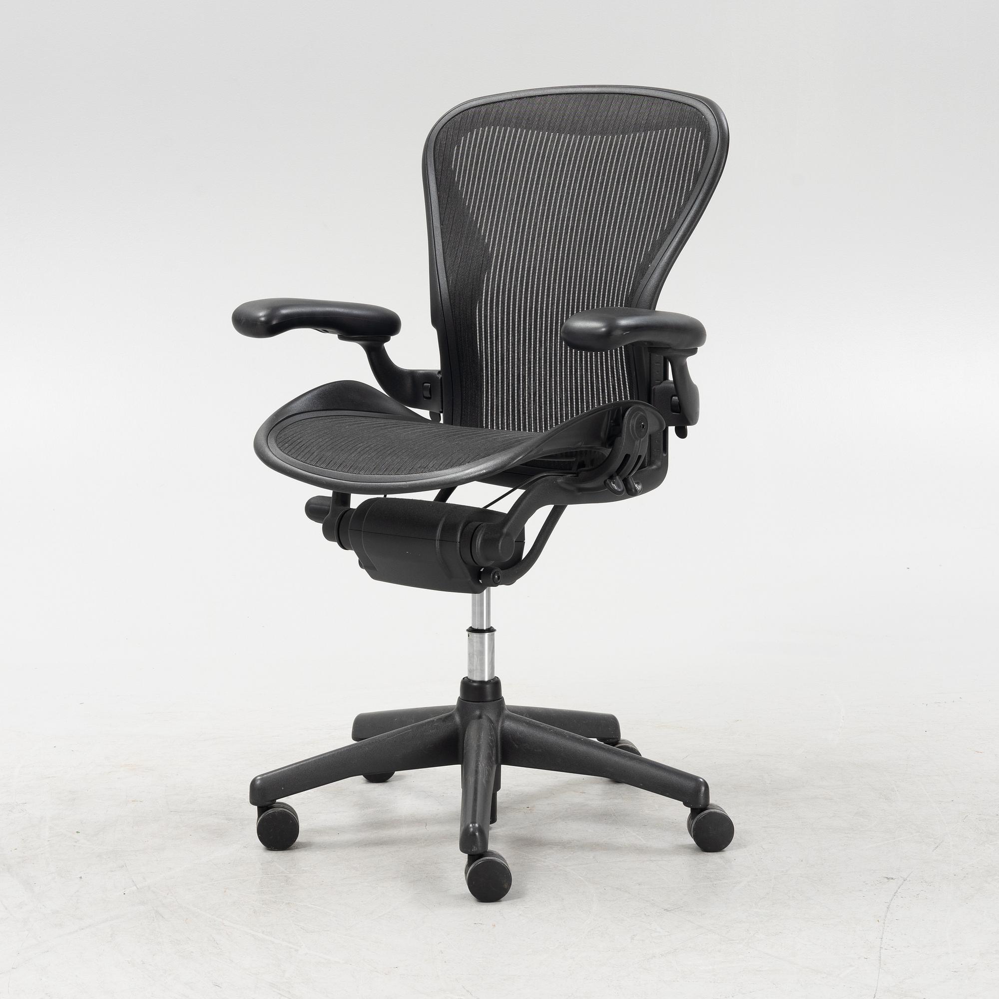 Don Chadwick/Bill Stump, an 'Aeron' swivel office chair, Herman Miller.