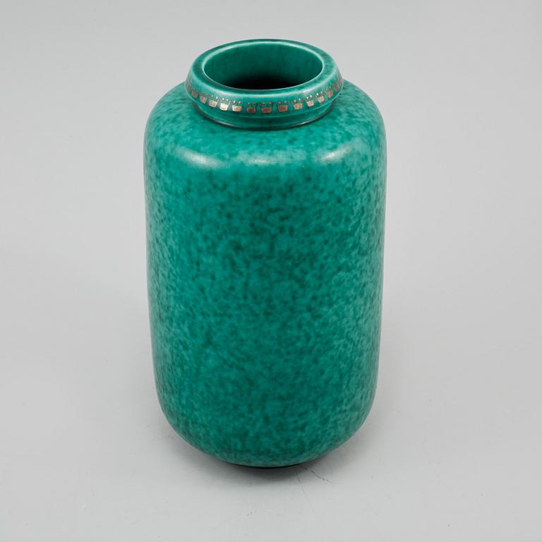 VAS, stengods, "Argenta", Wilhelm Kåge, Gustavsberg, omkring 1900-talets mitt.